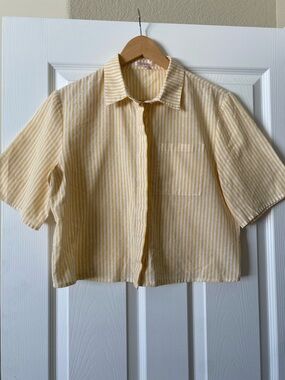 Yellow Striped Cropped Button-Front Shirt - Womens